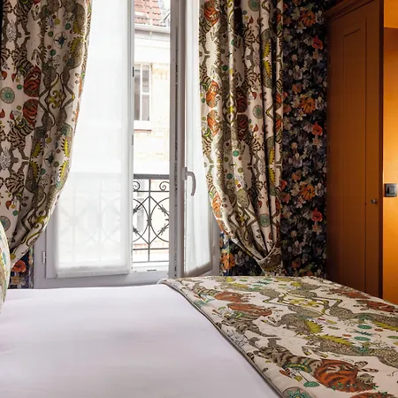 Hotel Ginette A La Folie & Paryż