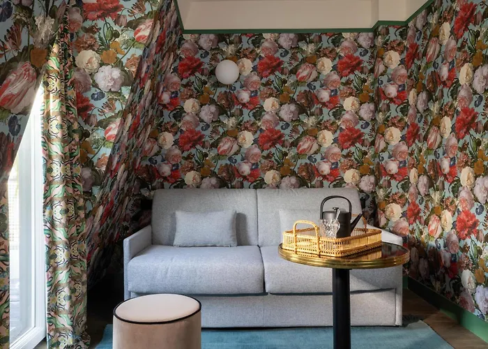 Otel Ginette A La Folie &