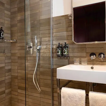 Hotel Ginette à La Folie&spa Paris