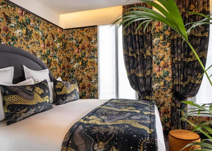 Hotel Ginette A La Folie & 4*