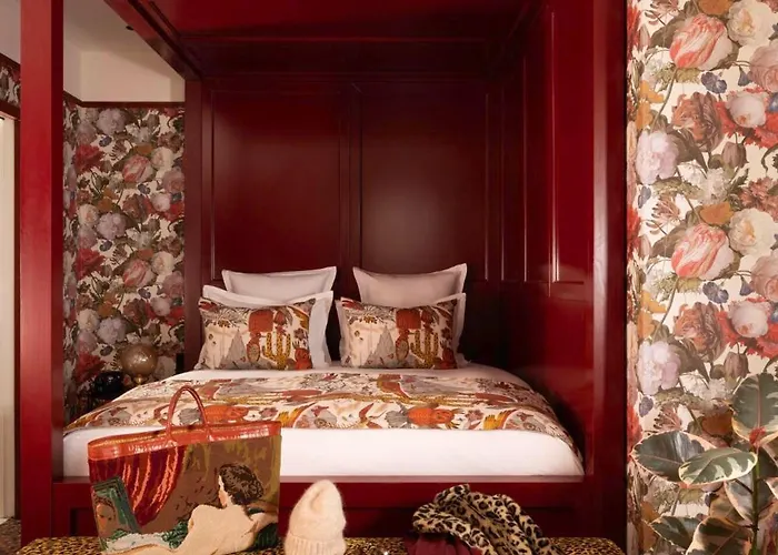 Ginette A La Folie &