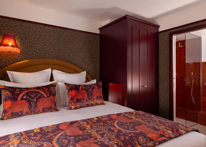 Hotel Ginette A La Folie & Paris