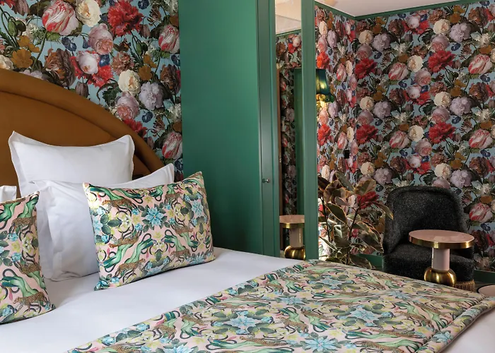 Ginette A La Folie & Hotel 4*