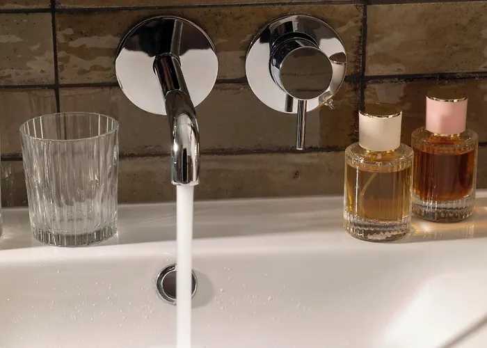 Ginette A La Folie & Hotel 4*