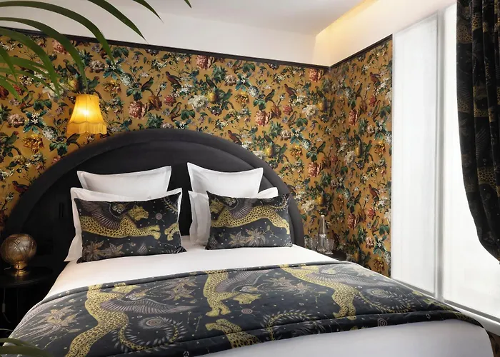 Ginette A La Folie & Paris