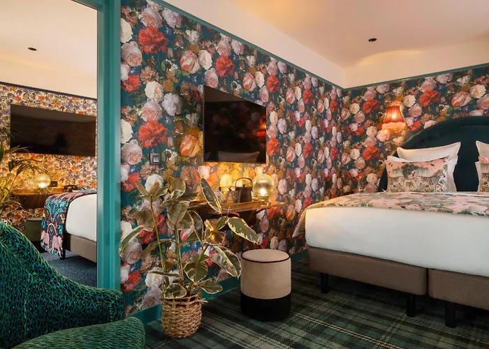 Ginette A La Folie & Hotell Paris
